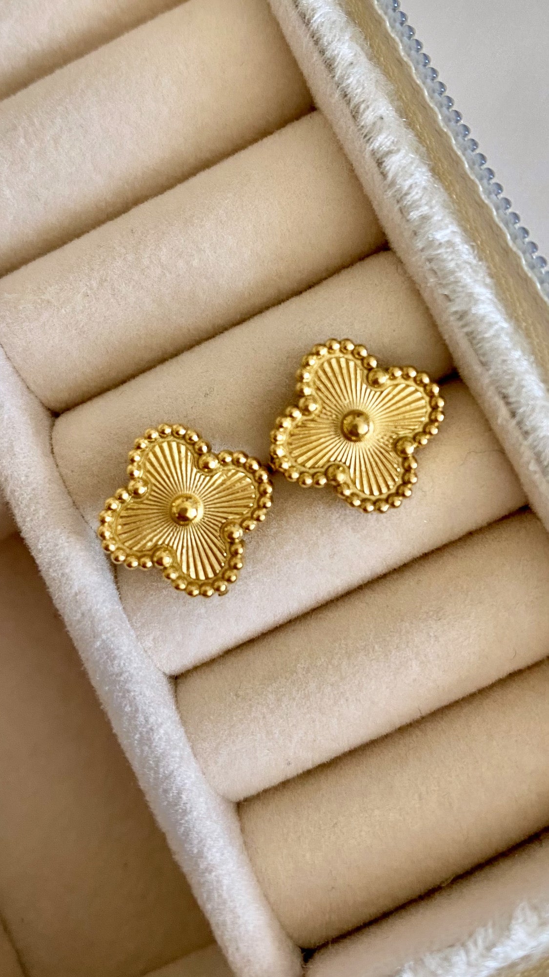 HELENA - BOUCLES D’OREILLES