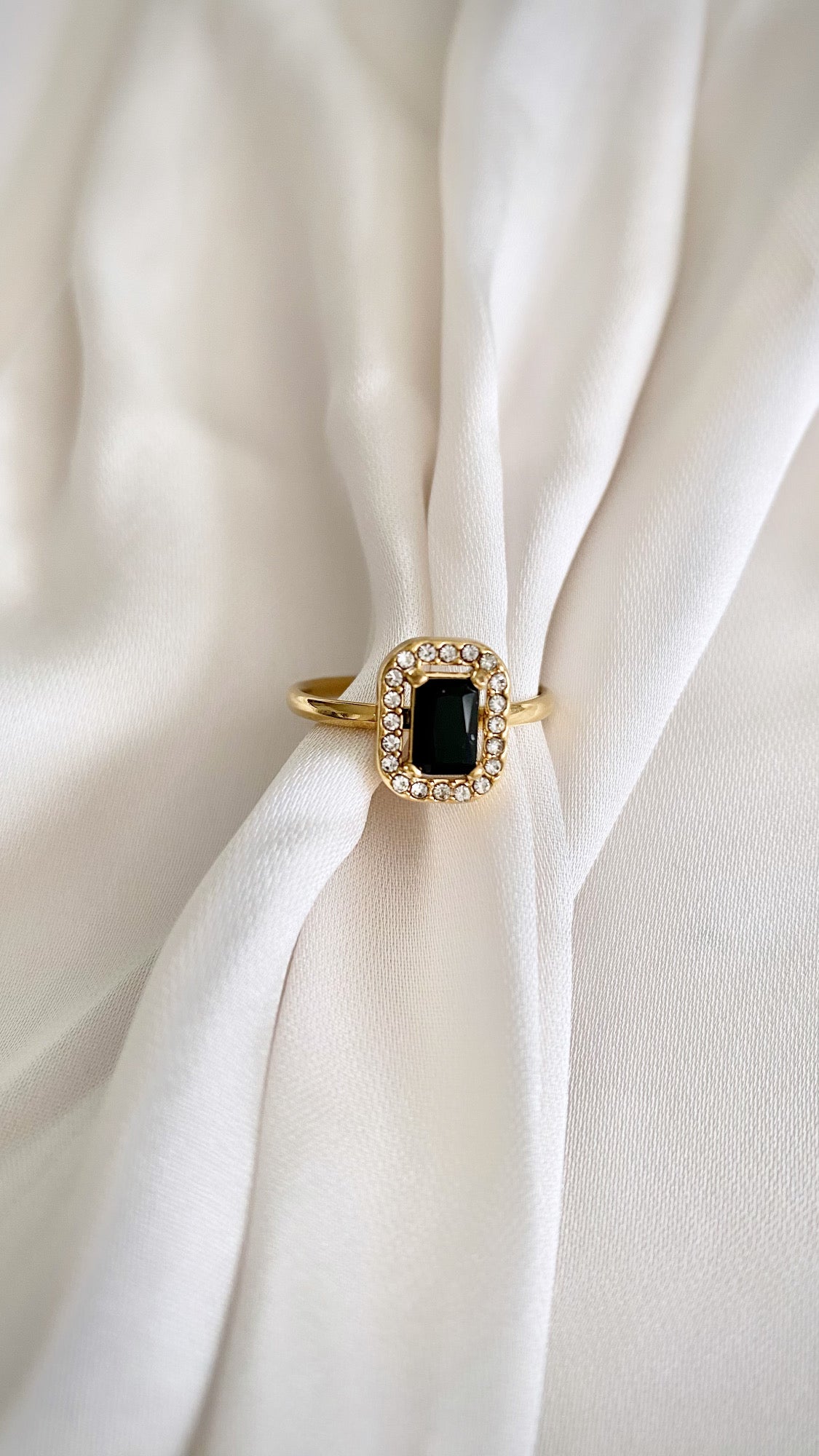 CATHERINE - BAGUE