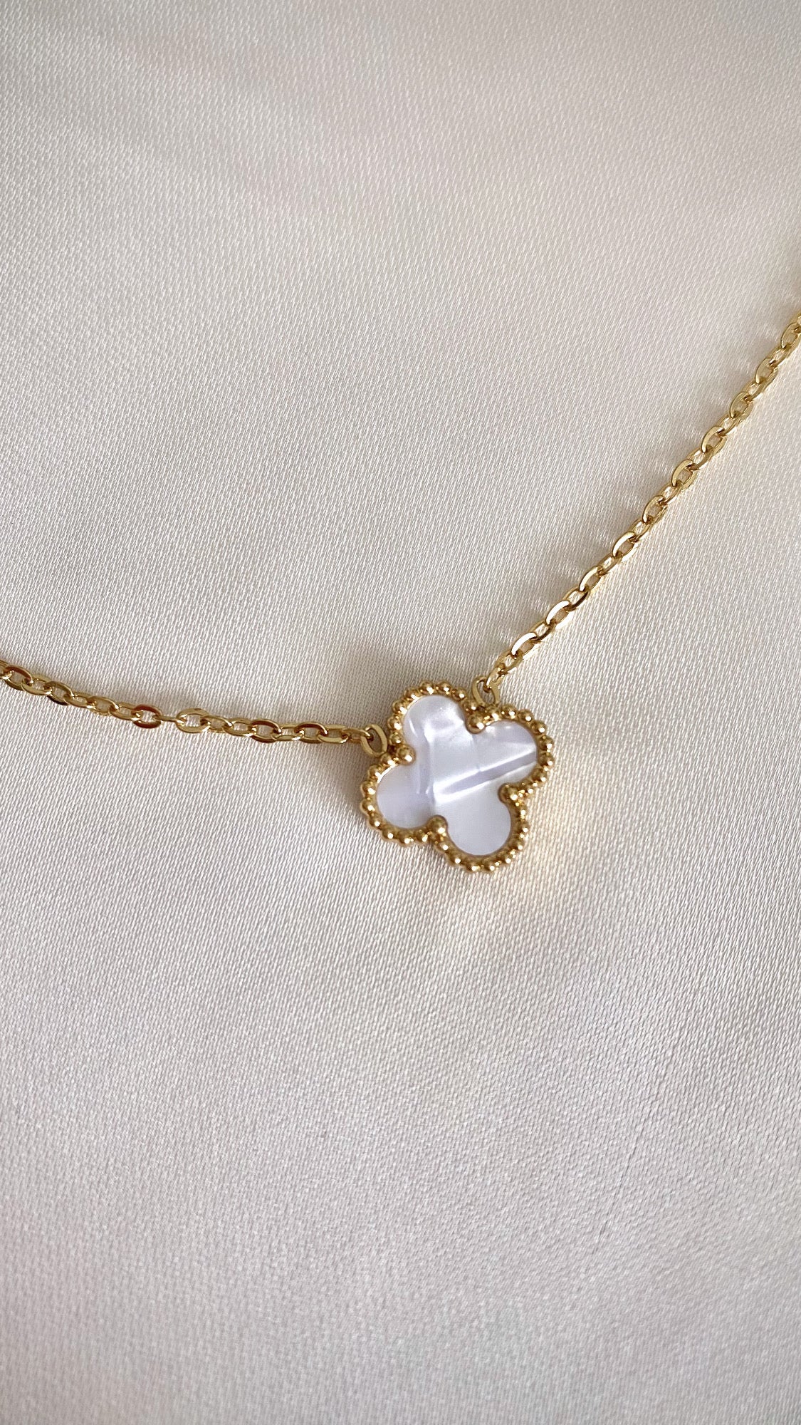 HELENA SINGLE - COLLIER