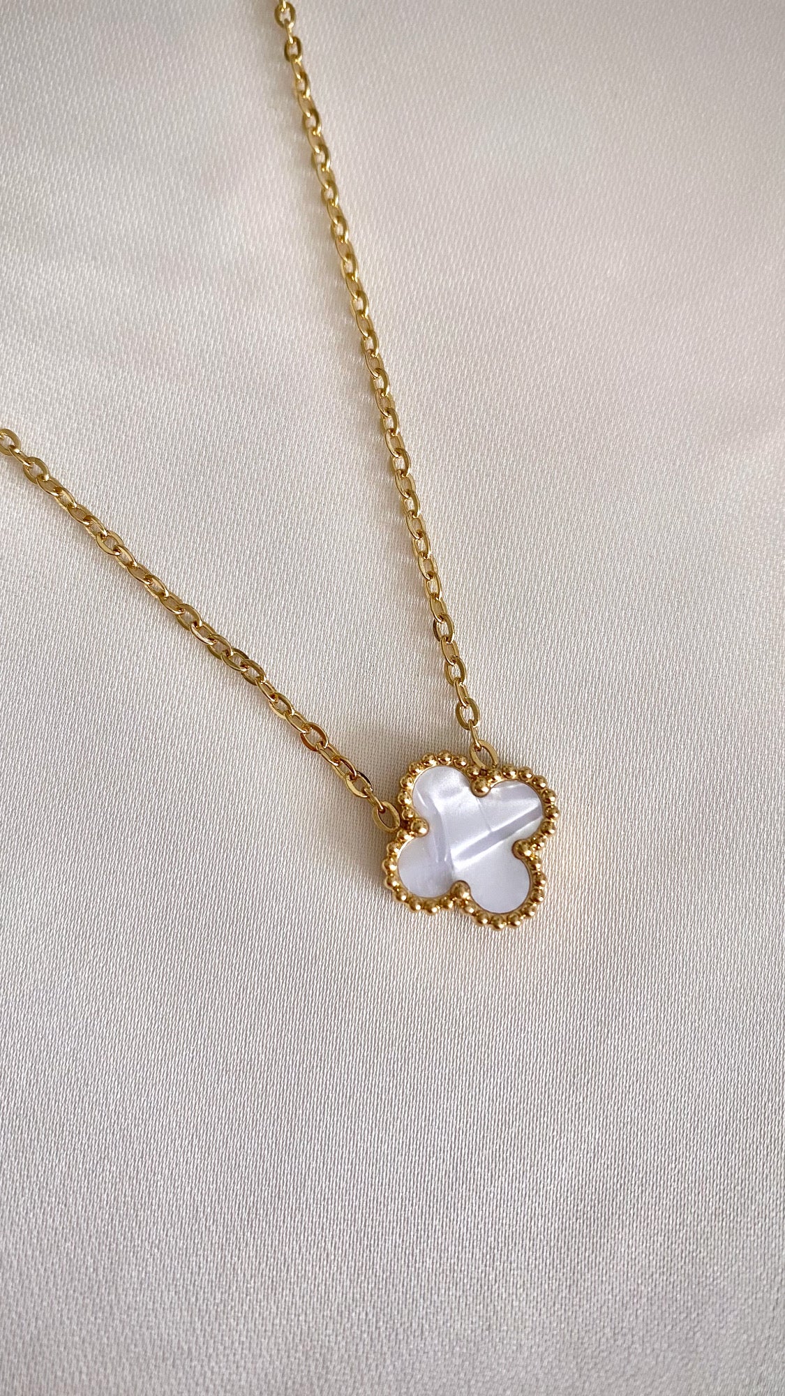 HELENA SINGLE - COLLIER